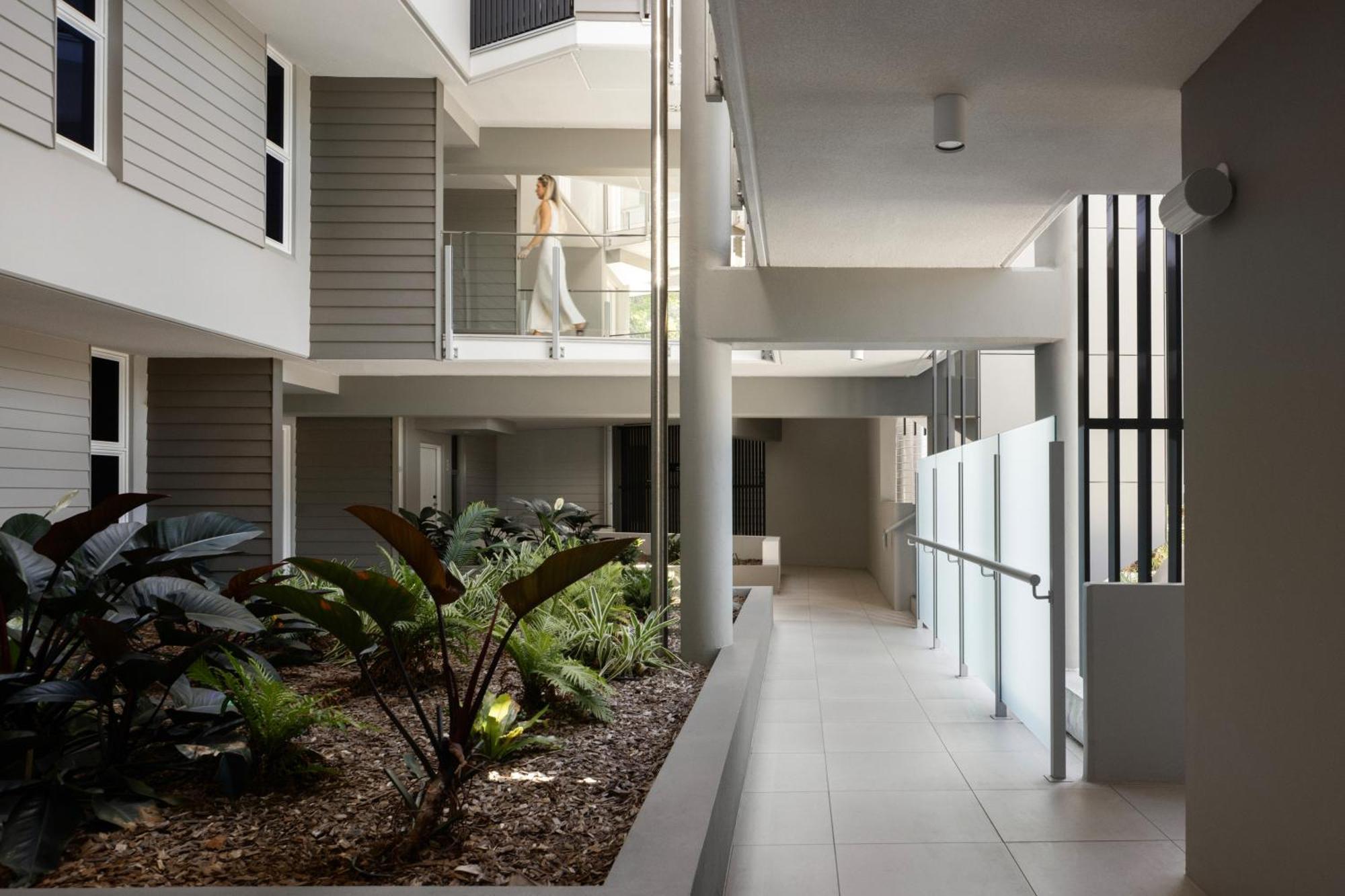 Netanya Noosa Beachfront Resort Exterior foto